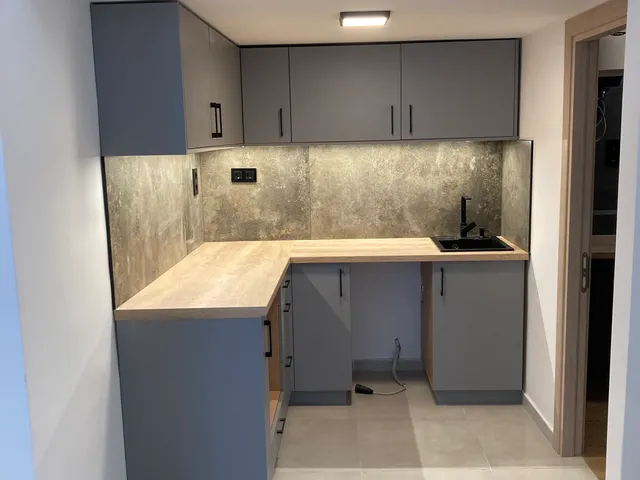 Eladó lakás Budapest VI. kerület, Nagykörúton belüli terület, Weiner Leó utca 41 nm