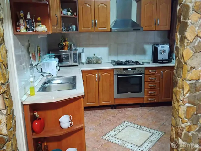 Eladó ház Zsurk, Dózsa György utca 150 nm