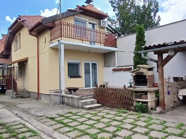 Eladó ház Budapest XV. kerület, Rákospalota 135 nm