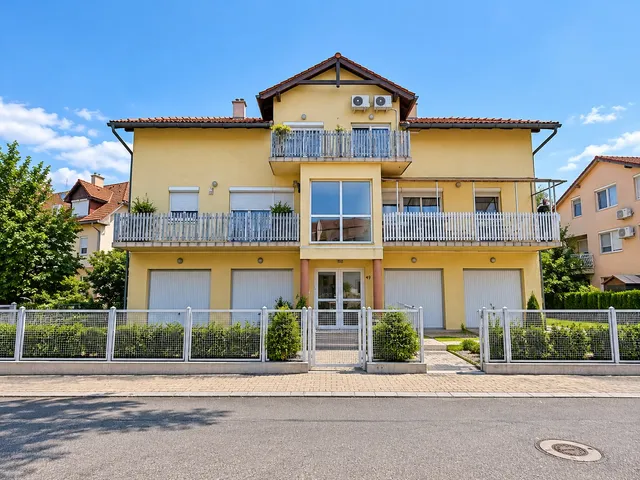Eladó lakás Budapest XVIII. kerület, Gloriett-telep 82 nm