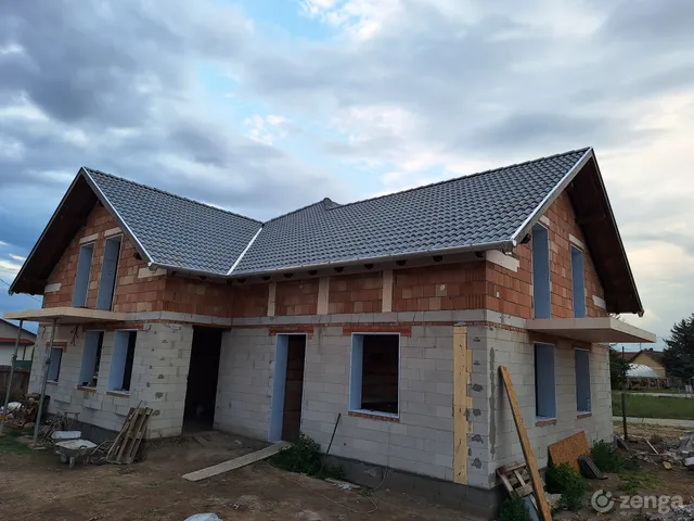 Eladó ház Szeged, Szentmihály 114 nm