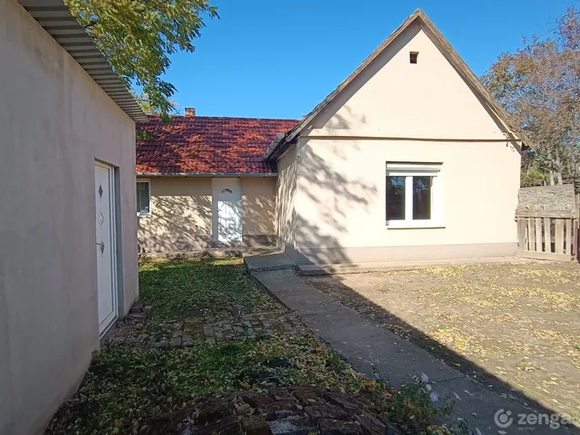 Eladó ház Kecskemét 76 nm