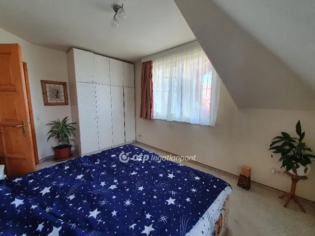 Eladó ház Budapest III. kerület, Aranyhegy 159 nm