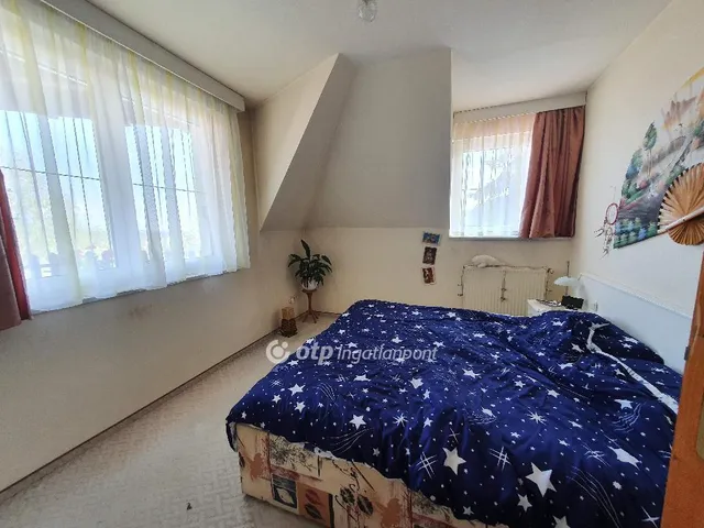 Eladó ház Budapest III. kerület, Aranyhegy 159 nm