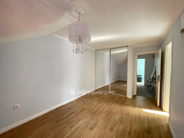 Eladó ház Budapest II. kerület, Pesthidegkút-Ófalu 340 nm