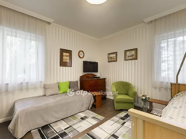 Eladó ház Budapest III. kerület, Táborhegy 282 nm