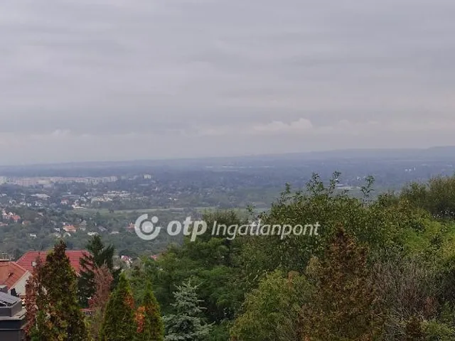 Eladó ház Budapest III. kerület, Testvérhegy 450 nm