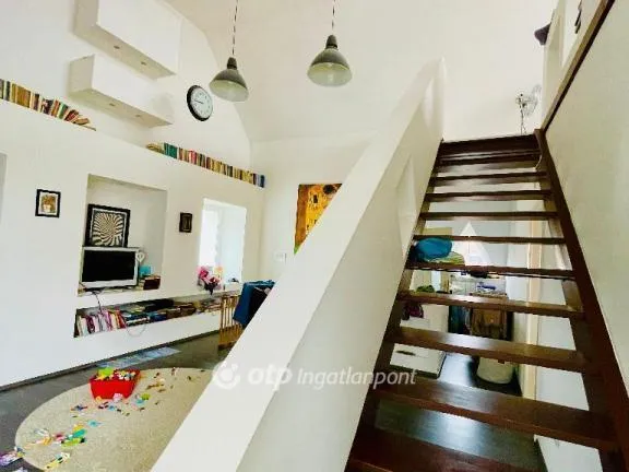 Eladó ház Budakalász 210 nm