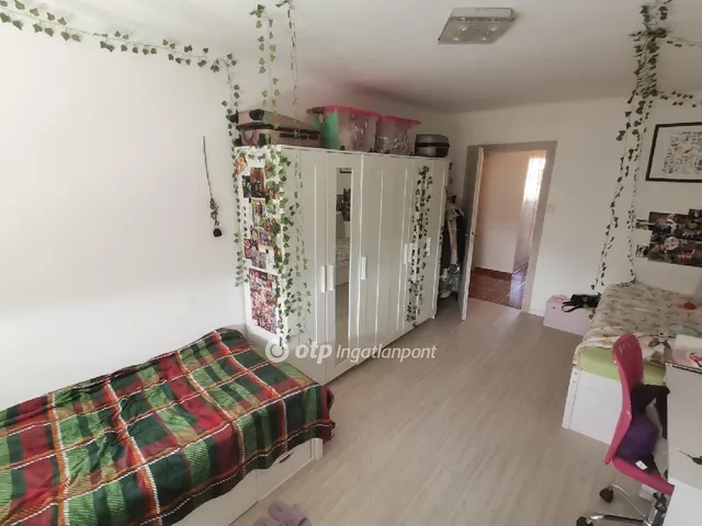 Eladó lakás Budapest III. kerület 65 nm