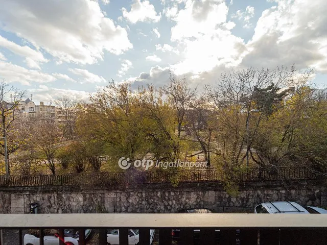 Eladó lakás Budapest II. kerület 138 nm