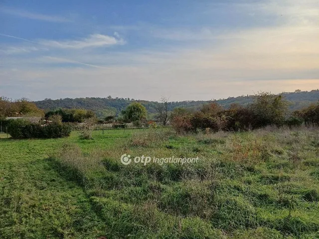 Eladó telek Ságvár 4262 nm