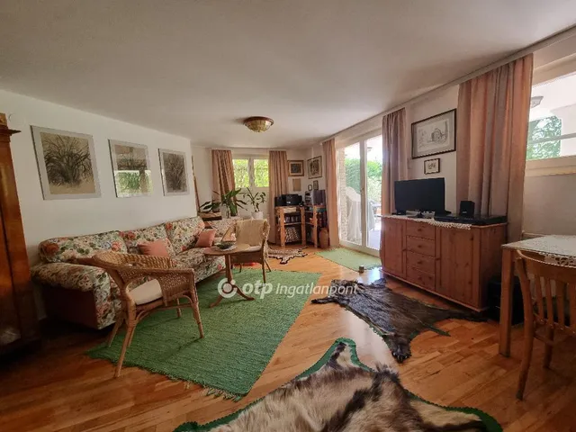 Eladó ház Budapest II. kerület, Máriaremete 320 nm