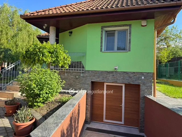 Eladó ház Szigetmonostor 124 nm