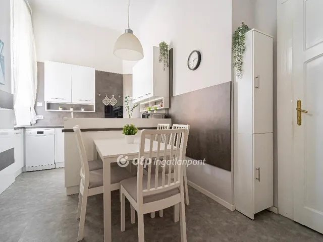 Eladó lakás Budapest II. kerület, Víziváros II. ker 109 nm