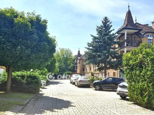 Eladó lakás Budapest II. kerület, Csatárka 90 nm