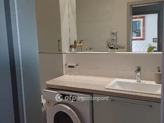 Eladó lakás Budapest III. kerület, Táborhegy 59 nm