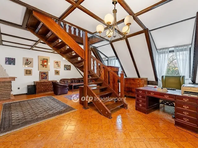 Eladó lakás Budapest II. kerület, Rézmál 175 nm