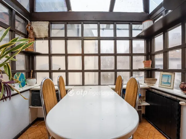 Eladó lakás Budapest II. kerület, Rézmál 175 nm