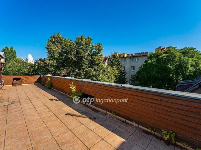 Eladó lakás Budapest II. kerület, Rézmál 175 nm