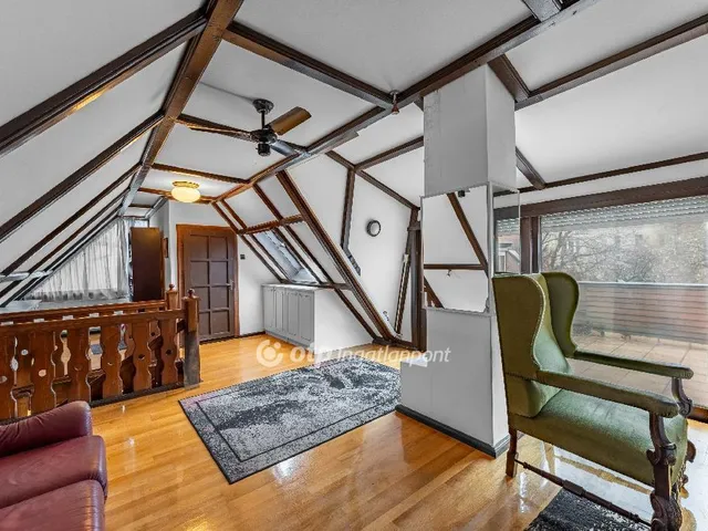 Eladó lakás Budapest II. kerület, Rézmál 175 nm