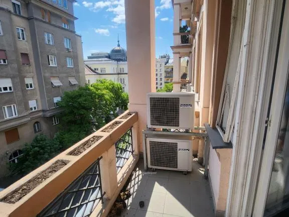 Eladó lakás Budapest II. kerület, Rózsadomb 170 nm