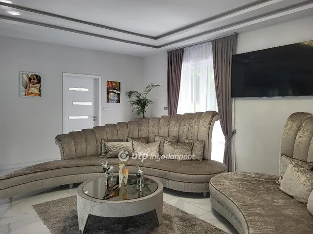 Eladó ház Budapest III. kerület, Rómaifürdő 272 nm