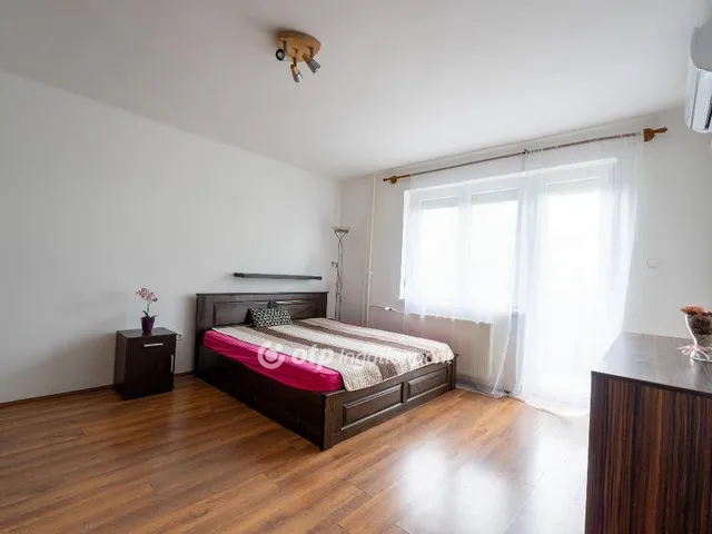 Eladó lakás Budapest II. kerület, Újlak II. ker. 39 nm