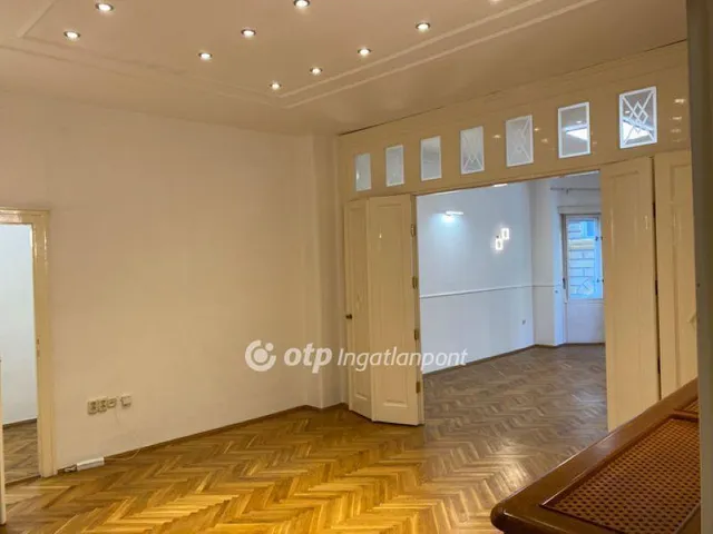 Eladó lakás Budapest VI. kerület, Nagykörúton belüli terület 95 nm