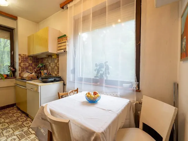 Eladó lakás Budapest II. kerület, Csatárka 57 nm