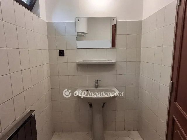 Eladó ház Budapest II. kerület, Budaliget 219 nm