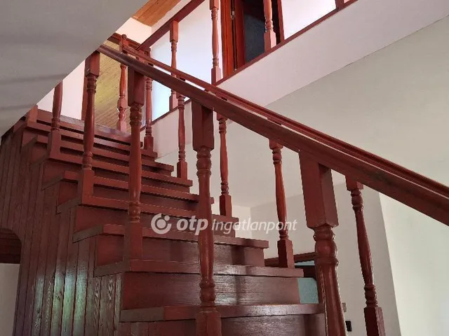 Eladó ház Budapest II. kerület, Budaliget 219 nm