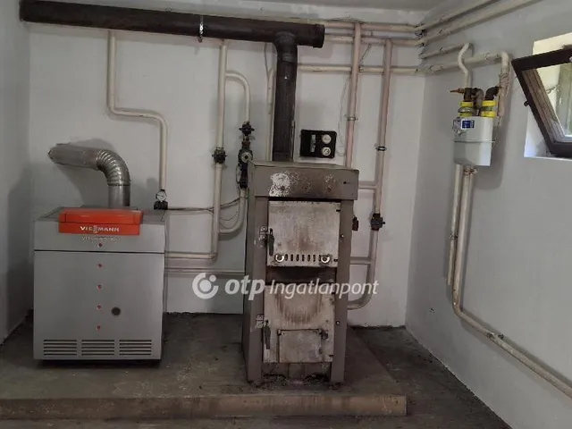 Eladó ház Budapest II. kerület, Budaliget 219 nm