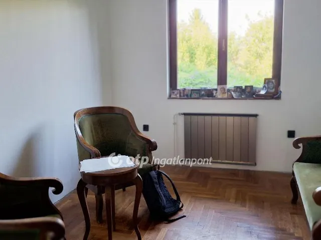 Eladó ház Budapest II. kerület, Budaliget 219 nm