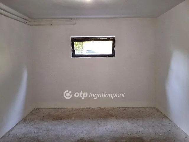 Eladó ház Budapest II. kerület, Budaliget 219 nm