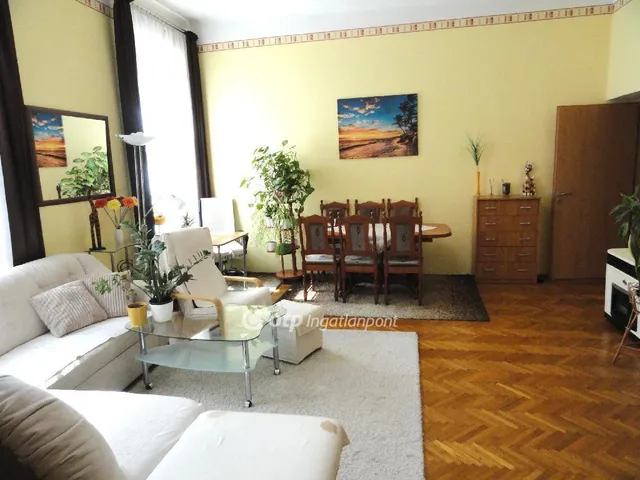 Eladó lakás Budapest XIII. kerület, Lőportárdűlő 78 nm