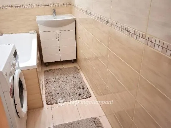 Eladó lakás Budapest XIII. kerület, Lőportárdűlő 78 nm