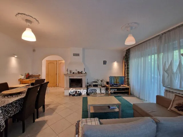 Eladó lakás Budapest II. kerület, Vérhalom 128 nm