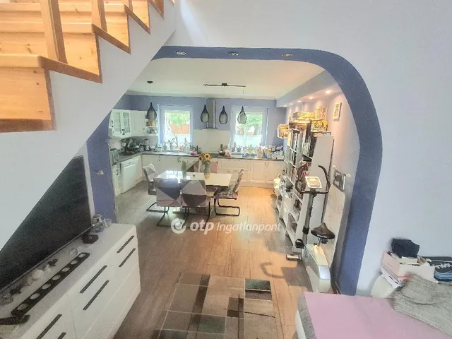Eladó ház Budapest III. kerület, Csillaghegy 90 nm