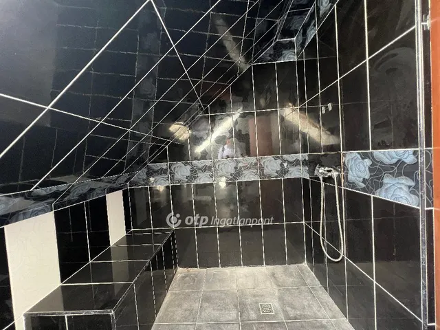 Eladó ház Budapest III. kerület, Csillaghegy 160 nm