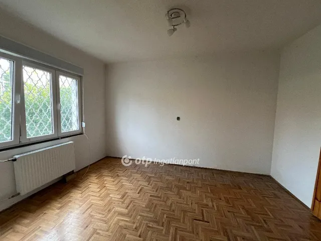 Eladó ház Budapest III. kerület, Csillaghegy 160 nm