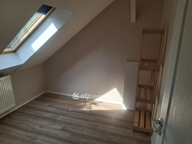 Eladó ház Budapest III. kerület, Csillaghegy 162 nm