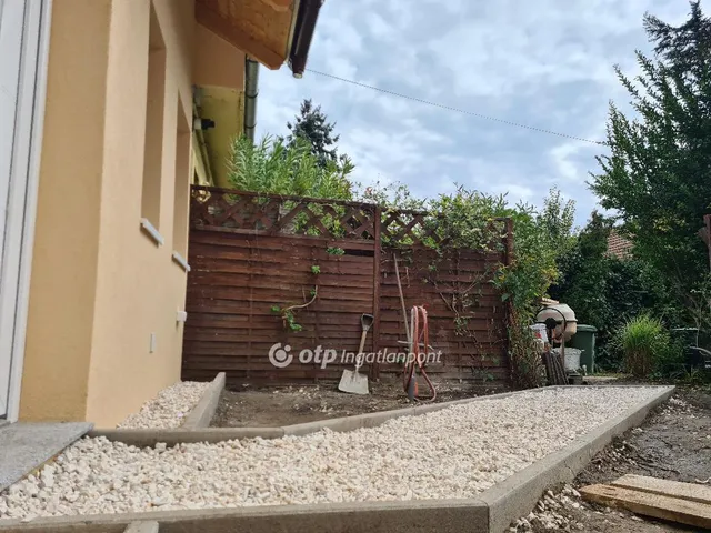 Eladó lakás Budapest III. kerület, Csillaghegy 45 nm