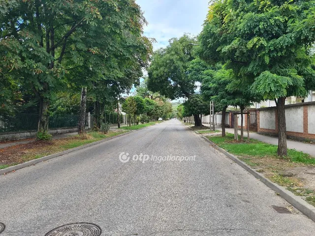 Eladó lakás Budapest III. kerület, Csillaghegy 45 nm