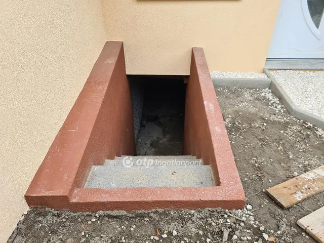 Eladó lakás Budapest III. kerület, Csillaghegy 45 nm