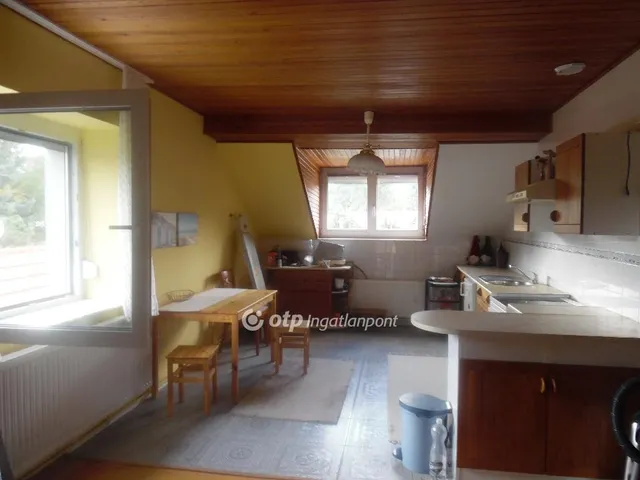 Eladó ház Budapest II. kerület, Széphalom 343 nm