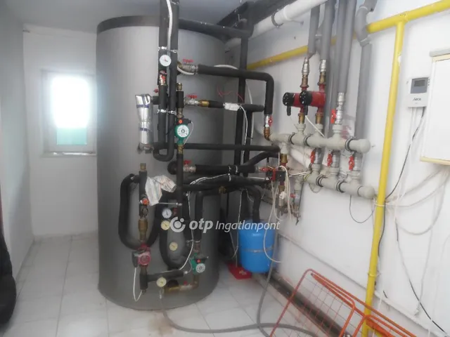 Eladó ház Budapest II. kerület, Széphalom 343 nm