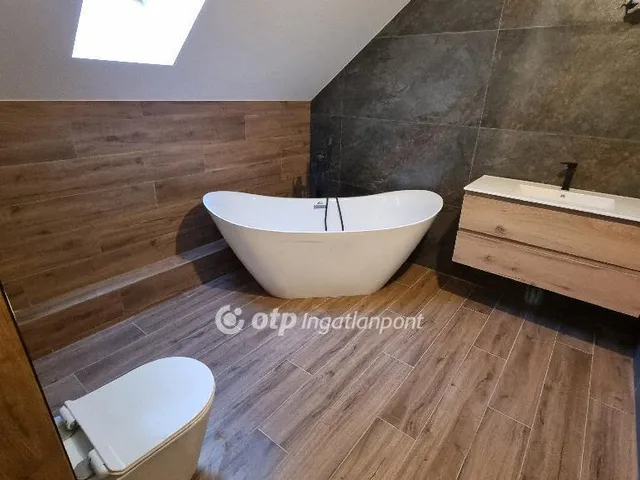 Eladó ház Budapest II. kerület, Pesthidegkút-Ófalu 148 nm