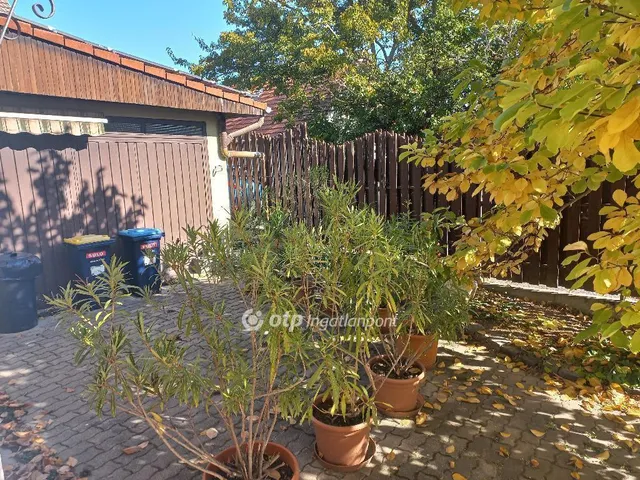 Eladó ház Budapest III. kerület, Békásmegyer-Ófalu 189 nm