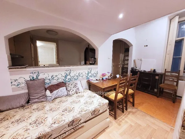 Eladó lakás Budapest I. kerület 55 nm