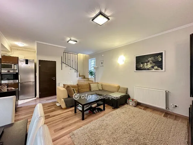 Eladó lakás Budapest III. kerület, Csillaghegy 70 nm